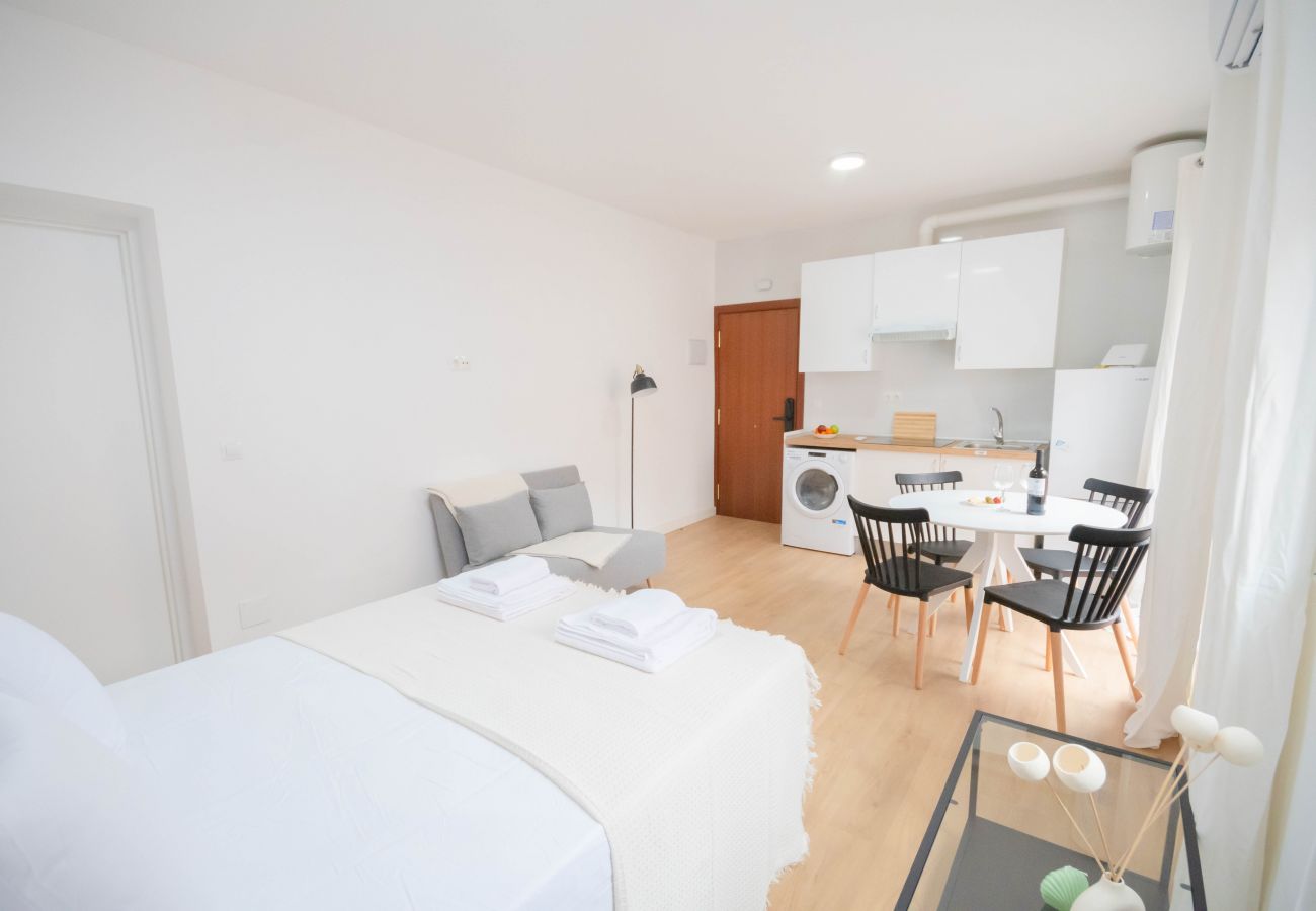 Studio à Madrid - M (MLU411)  TETUAN "MADRID RÍO" Studio à Madrid - M (MLU411)  TETUAN "MADRID RÍO"