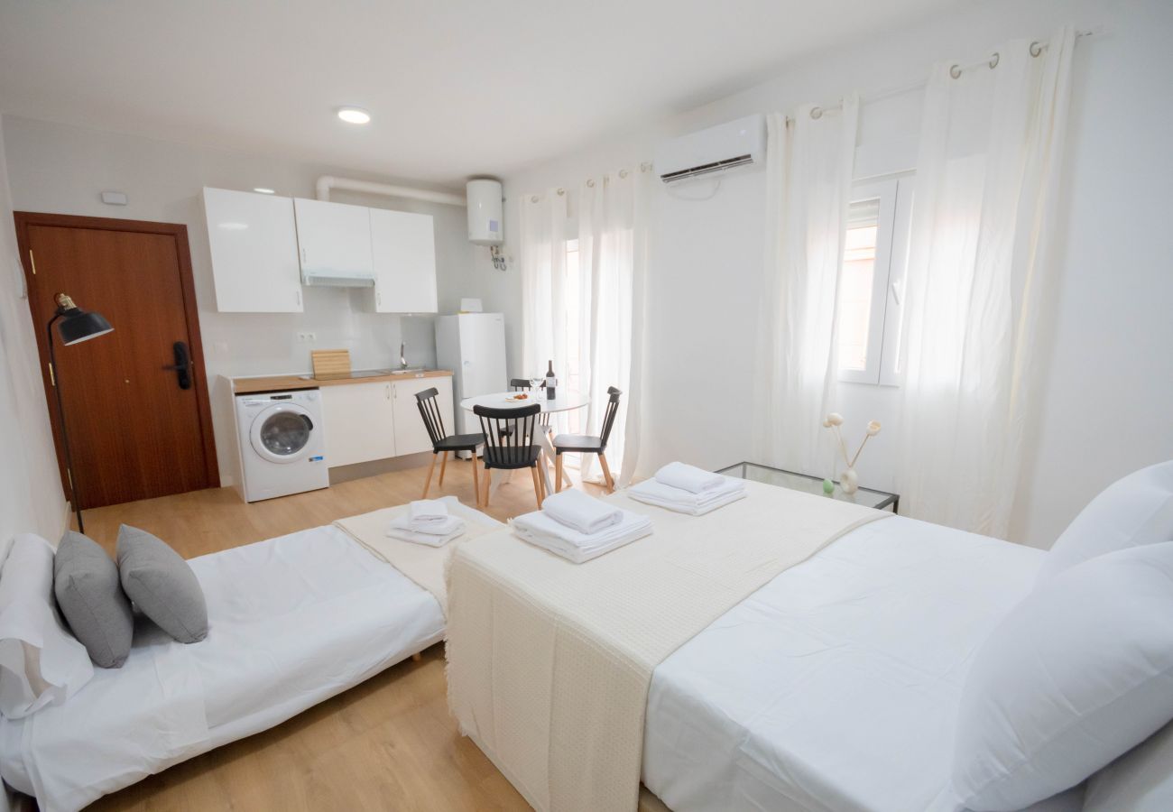 Studio à Madrid - M (MLU411)  TETUAN "MADRID RÍO" Studio à Madrid - M (MLU411)  TETUAN "MADRID RÍO"