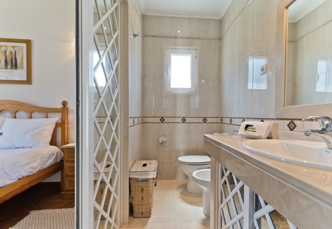 Villa à Lagoa de Albufeira - Lagoa Beach & Pool Villa (C120) Villa à Lagoa de Albufeira - Lagoa Beach & Pool Villa (C120)