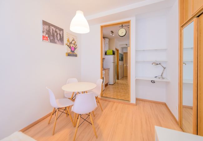 Studio à Madrid - M (ARA10) Arandano 1- Tetuan-Valdeacederas Studio à Madrid - M (ARA10) Arandano 1- Tetuan-Valdeacederas