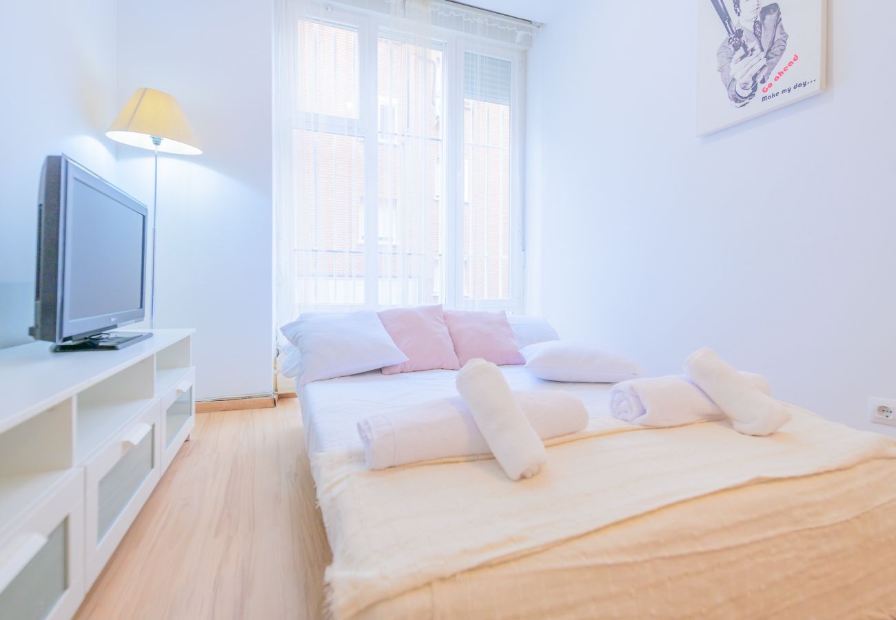 Studio à Madrid - M (ARA10) Arandano 1- Tetuan-Valdeacederas Studio à Madrid - M (ARA10) Arandano 1- Tetuan-Valdeacederas