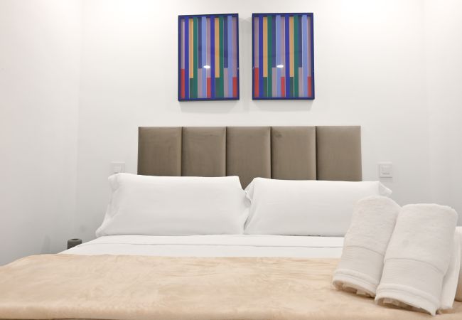 Appartement à Madrid - M (VIL45) Amplia Casa de 3 Dormitorios: Vive la Na Appartement à Madrid - M (VIL45) Amplia Casa de 3 Dormitorios: Vive la Na