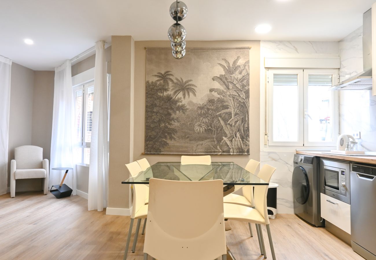 Appartement à Madrid - M (VIL45) Amplia Casa de 3 Dormitorios: Vive la Na Appartement à Madrid - M (VIL45) Amplia Casa de 3 Dormitorios: Vive la Na