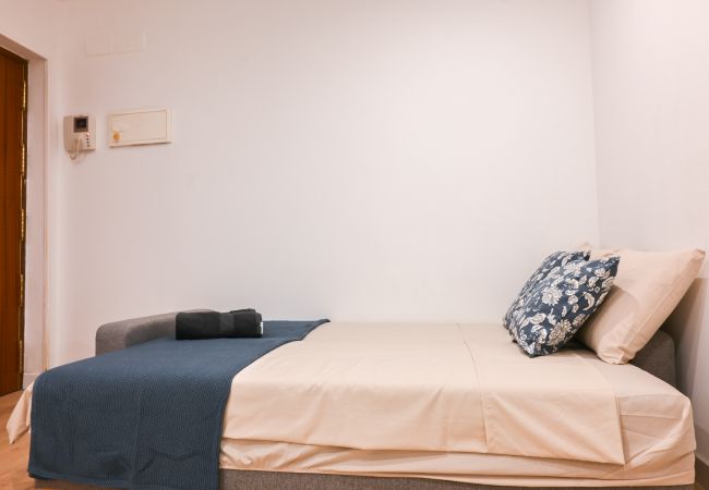 Studio à Madrid - M (SLR16)  Lindo estudio en barrio Justicia Studio à Madrid - M (SLR16)  Lindo estudio en barrio Justicia