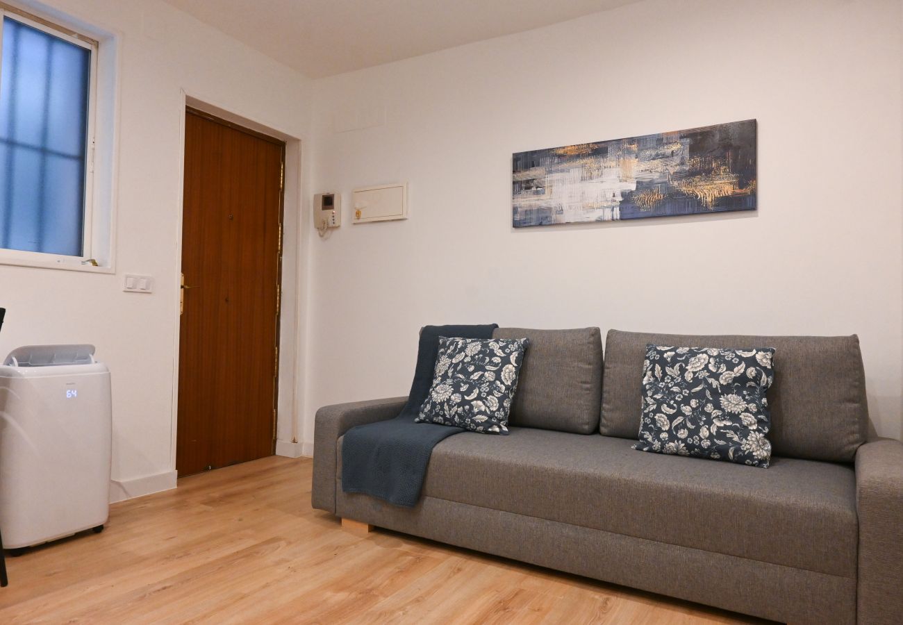 Studio à Madrid - M (SLR16)  Lindo estudio en barrio Justicia Studio à Madrid - M (SLR16)  Lindo estudio en barrio Justicia