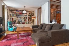 Appartement à Madrid - M (AMA23)Magnifica vivienda con balcones a pocos m