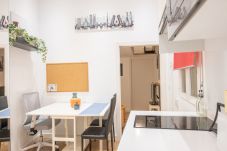 Appartement à Madrid - M (VAR12) Piso moderno y práctico en Chamberí