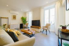 Appartement à Madrid - M (AFI332D)Exclusivo piso con balcones y vistas en