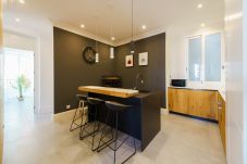 Appartement à Madrid - M (AFI332D)Exclusivo piso con balcones y vistas en