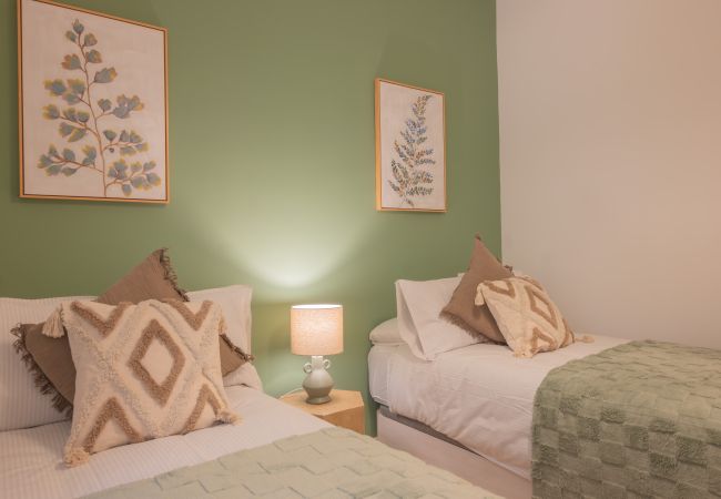 Appartement à Madrid - M (IBI385) Elegancia Urbana en el Corazón de Reti Appartement à Madrid - M (IBI385) Elegancia Urbana en el Corazón de Reti