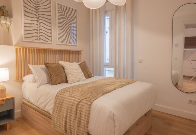 Appartement à Madrid - M (IBI385) Elegancia Urbana en el Corazón de Reti Appartement à Madrid - M (IBI385) Elegancia Urbana en el Corazón de Reti