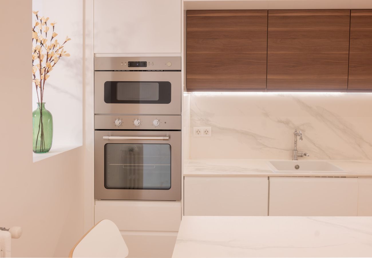 Appartement à Madrid - M (IBI385) Elegancia Urbana en el Corazón de Reti Appartement à Madrid - M (IBI385) Elegancia Urbana en el Corazón de Reti