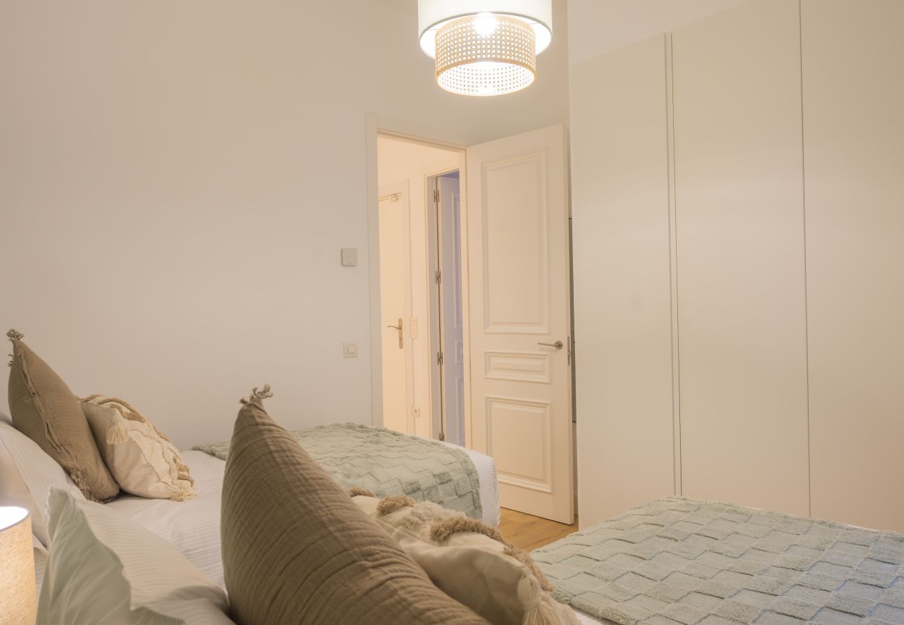 Appartement à Madrid - M (IBI385) Elegancia Urbana en el Corazón de Reti Appartement à Madrid - M (IBI385) Elegancia Urbana en el Corazón de Reti