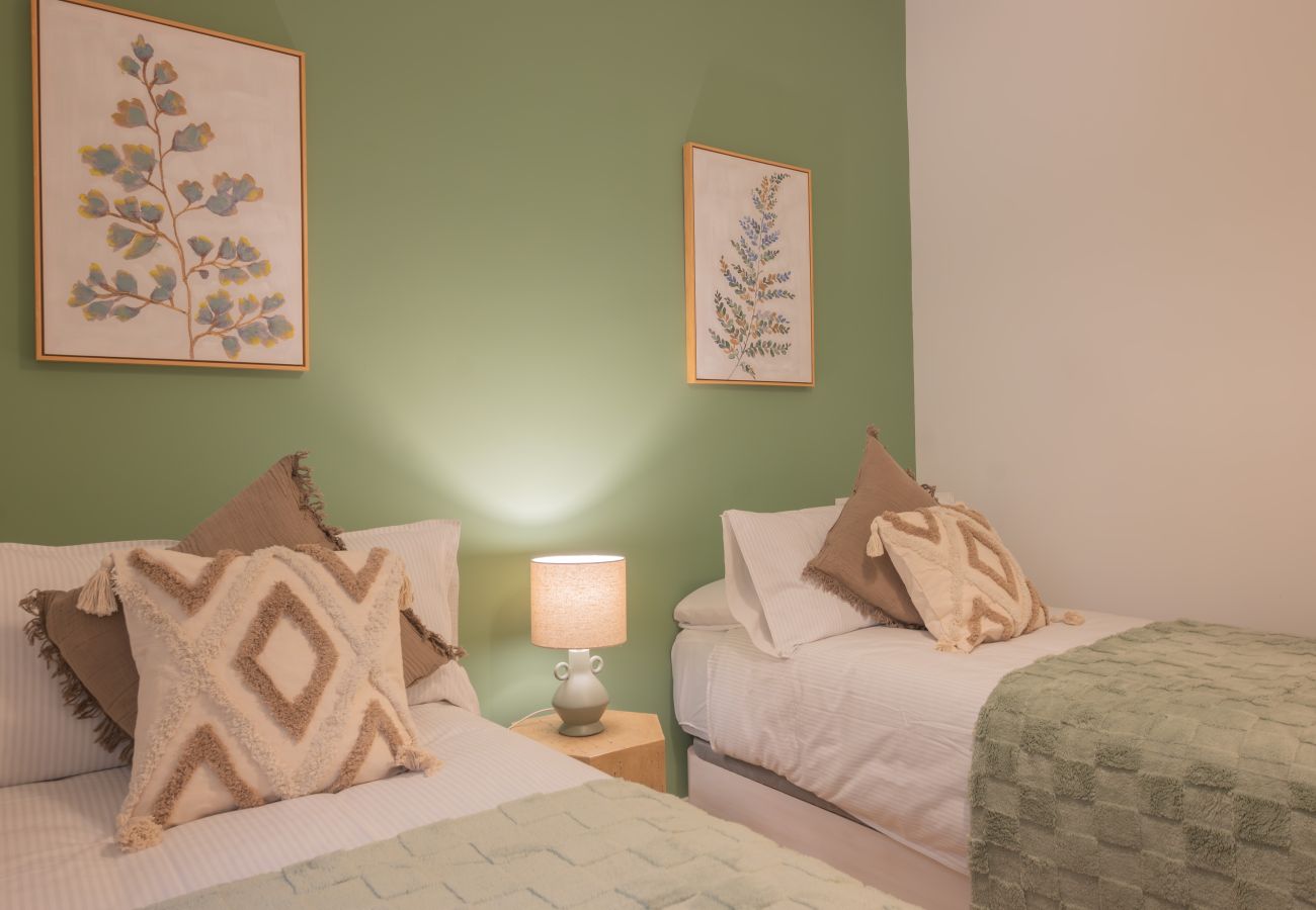 Appartement à Madrid - M (IBI385) Elegancia Urbana en el Corazón de Reti Appartement à Madrid - M (IBI385) Elegancia Urbana en el Corazón de Reti