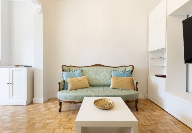 Appartement à Madrid - M (TOL254)Acogedor piso con balcones en el centro  Appartement à Madrid - M (TOL254)Acogedor piso con balcones en el centro