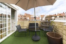 Appartement à Madrid - M (PGUI1A)Ático con amplia terraza y vistas panorá