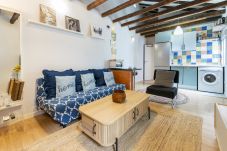 Appartement à Madrid - M (AMP96)Piso de 2 dormitorios a pasos del Museo R