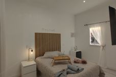 Chambres d'hôtes à Madrid - M (SBE108) Roma: habitación con comodidad y zonas