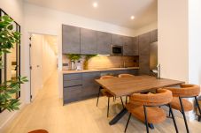 Appartement à Madrid - M (AGU230)Tu hogar en la ciudad: piso de 3 habita