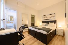 Appartement à Madrid - M (CAR1012)Apartamento  con 2 dormitorios, 2 baño