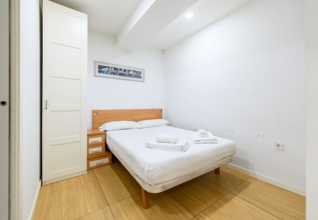 Studio à Madrid - M (EMO470A) Acogedor estudio en Ciudad Lineal