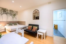 Studio à Madrid - M (ESA80E) Piso en el centro de Madrid - Malasaña