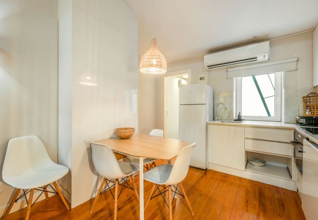 Apartment in Lisbon - Lisbon River Inner Bairro Alto Apartment in Lisbon - Lisbon River Inner Bairro Alto