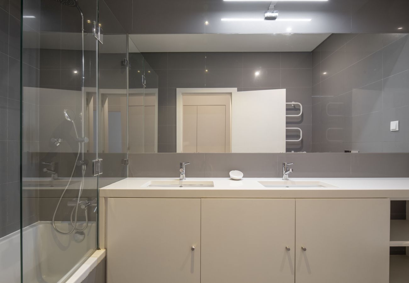 Apartment in Lisbon - Prestige Palace Apartment (C37) Apartment in Lisbon - Prestige Palace Apartment (C37)