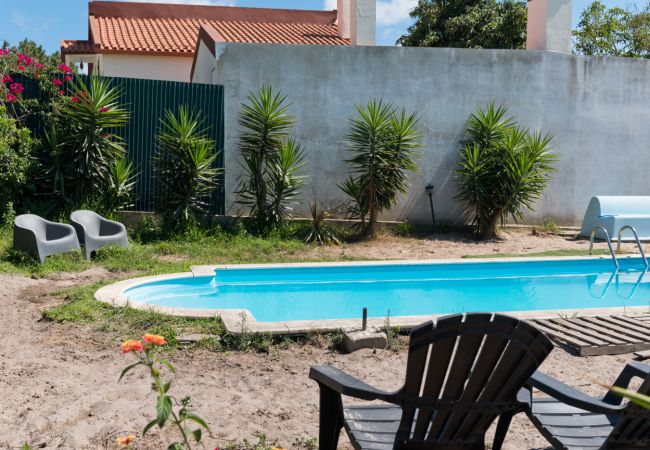 Villa in Lagoa de Albufeira - Lagoa Beach & Pool Villa Villa in Lagoa de Albufeira - Lagoa Beach & Pool Villa