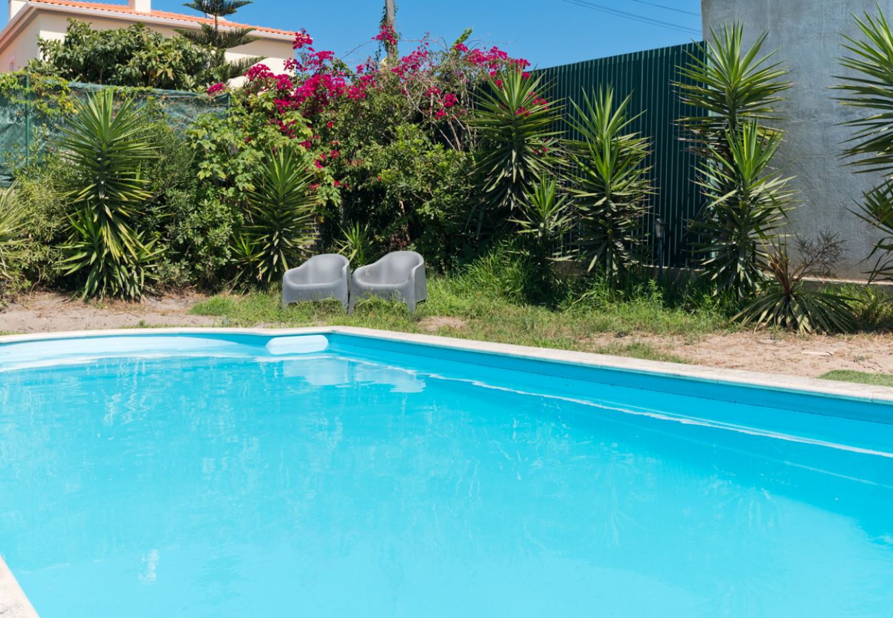 Villa in Lagoa de Albufeira - Lagoa Beach & Pool Villa Villa in Lagoa de Albufeira - Lagoa Beach & Pool Villa