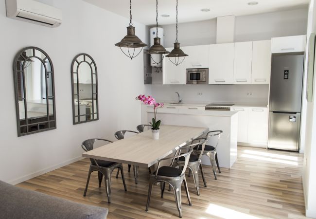 Apartamento em Madrid - M (PRE102C) Apto. de diseño Puerta del Sol 6 Apartamento em Madrid - M (PRE102C) Apto. de diseño Puerta del Sol 6