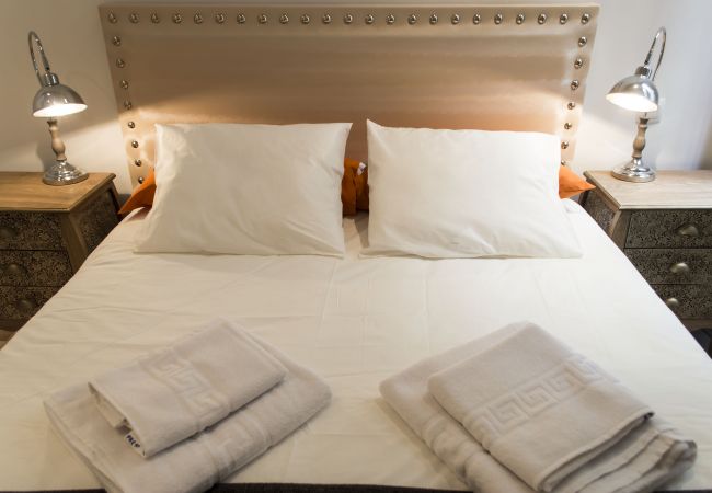 Apartamento em Madrid - M (PRE102C) Apto. de diseño Puerta del Sol 6 Apartamento em Madrid - M (PRE102C) Apto. de diseño Puerta del Sol 6