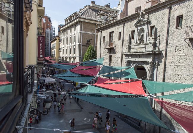 Apartamento em Madrid - M (PRE102C) Apto. de diseño Puerta del Sol 6 Apartamento em Madrid - M (PRE102C) Apto. de diseño Puerta del Sol 6