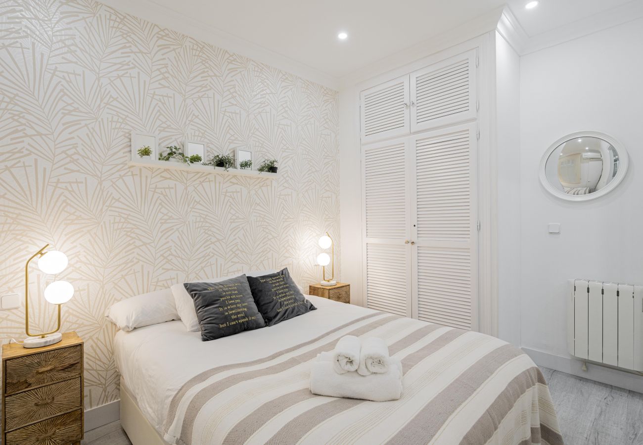 Apartamento em Madrid - M (EGU42) CUTE Apartment Downtown Madrid Centro