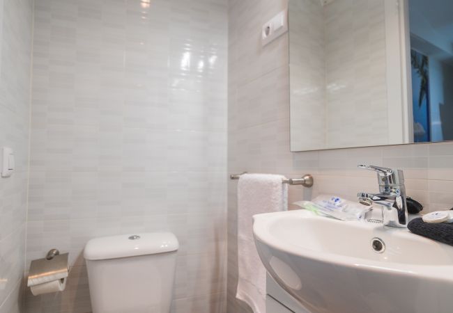 Apartamento em Madrid - M (JJU155) Apartamento O'Donnell Gregorio Mar Apartamento em Madrid - M (JJU155) Apartamento O'Donnell Gregorio Mar