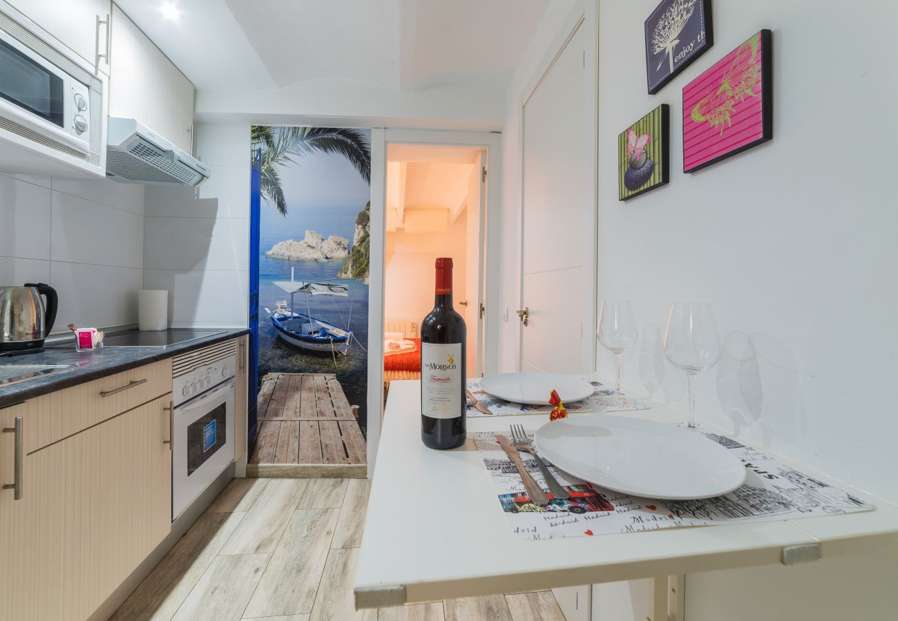 Apartamento em Madrid - M (JJU155) Apartamento O'Donnell Gregorio Mar Apartamento em Madrid - M (JJU155) Apartamento O'Donnell Gregorio Mar