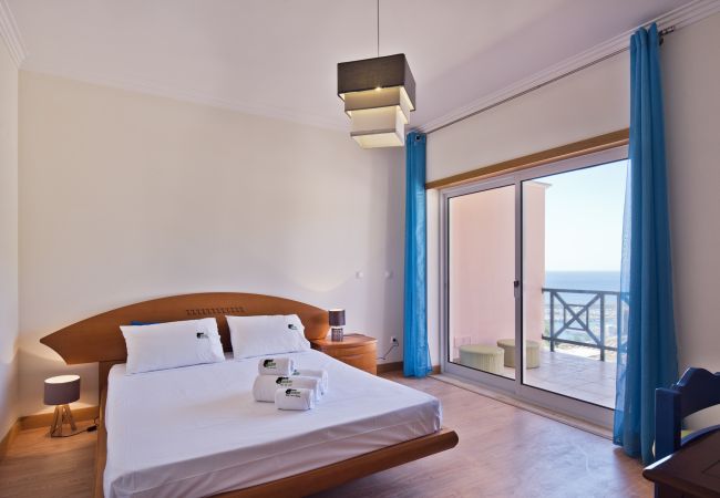 Villa em Sesimbra - Sesimbra Sea View Villa (C110) Villa em Sesimbra - Sesimbra Sea View Villa (C110)