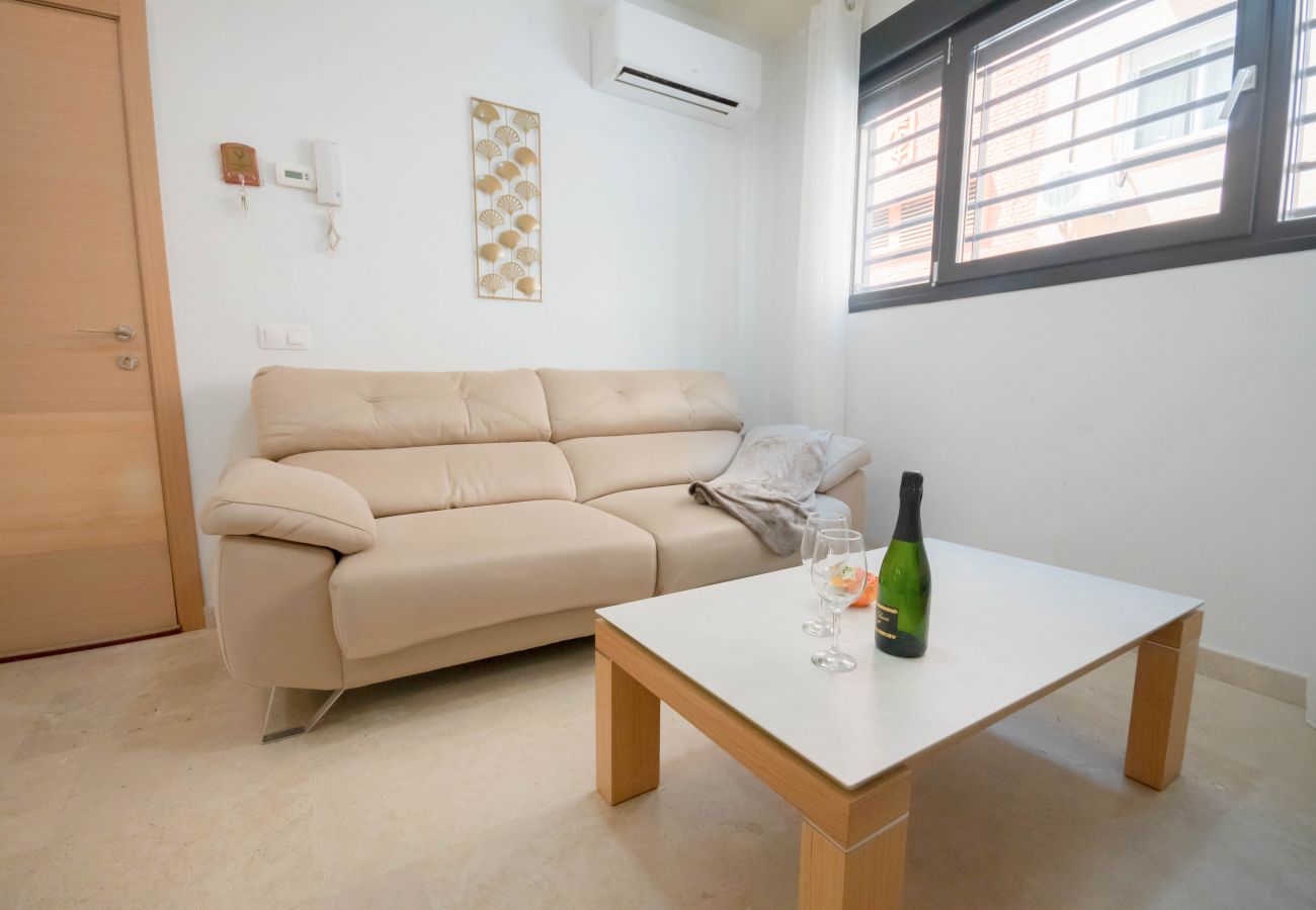 Apartamento em Madrid - M (MJU14B0) Bonito Apartamento cerca Santiago Bern Apartamento em Madrid - M (MJU14B0) Bonito Apartamento cerca Santiago Bern