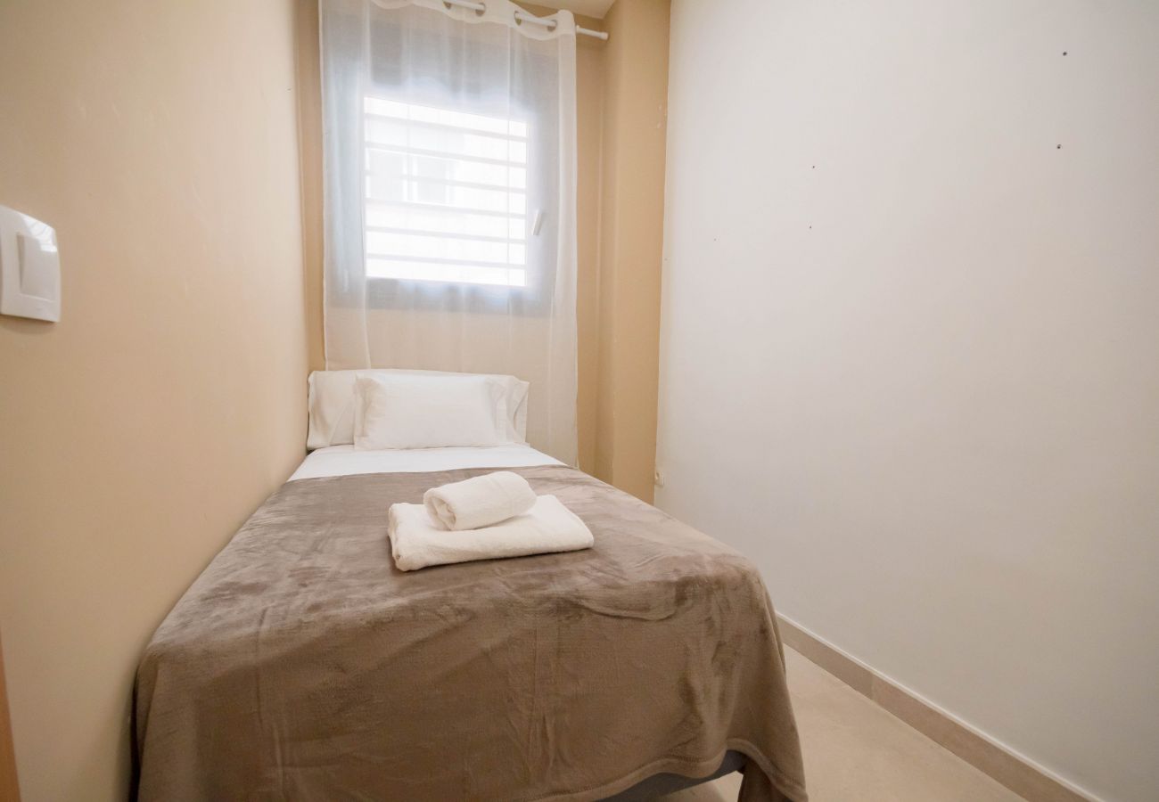 Apartamento em Madrid - M (MJU14B0) Bonito Apartamento cerca Santiago Bern Apartamento em Madrid - M (MJU14B0) Bonito Apartamento cerca Santiago Bern