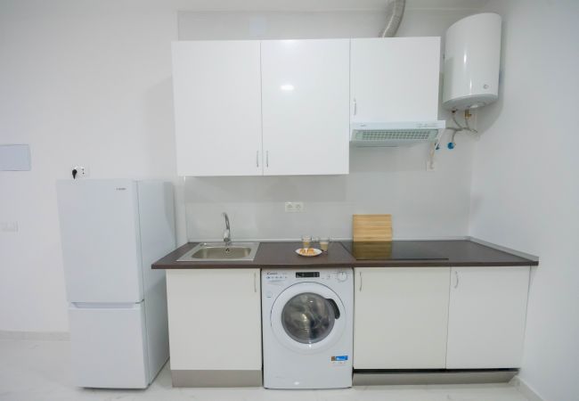 Estúdio em Madrid - M (MLU4B2) TETUAN "EL RETIRO" Estúdio em Madrid - M (MLU4B2) TETUAN "EL RETIRO"