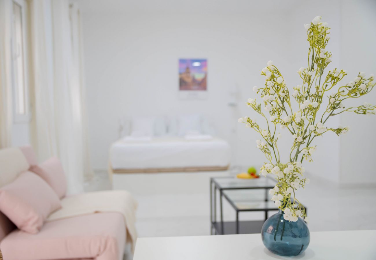 Estúdio em Madrid - M (MLU4B2) TETUAN "EL RETIRO" Estúdio em Madrid - M (MLU4B2) TETUAN "EL RETIRO"