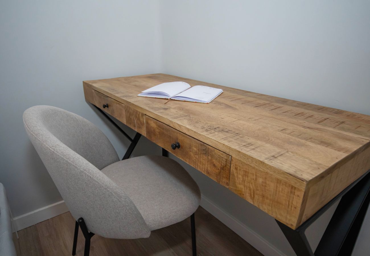 Apartamento em Madrid - M (TOP111) Luminoso y amplio apartamento en Cuatro Apartamento em Madrid - M (TOP111) Luminoso y amplio apartamento en Cuatro