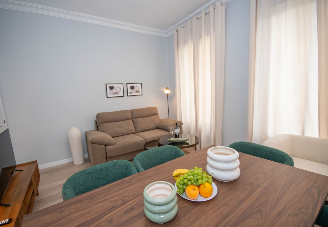 Apartamento em Madrid - M (TOP111) Luminoso y amplio apartamento en Cuatro Apartamento em Madrid - M (TOP111) Luminoso y amplio apartamento en Cuatro