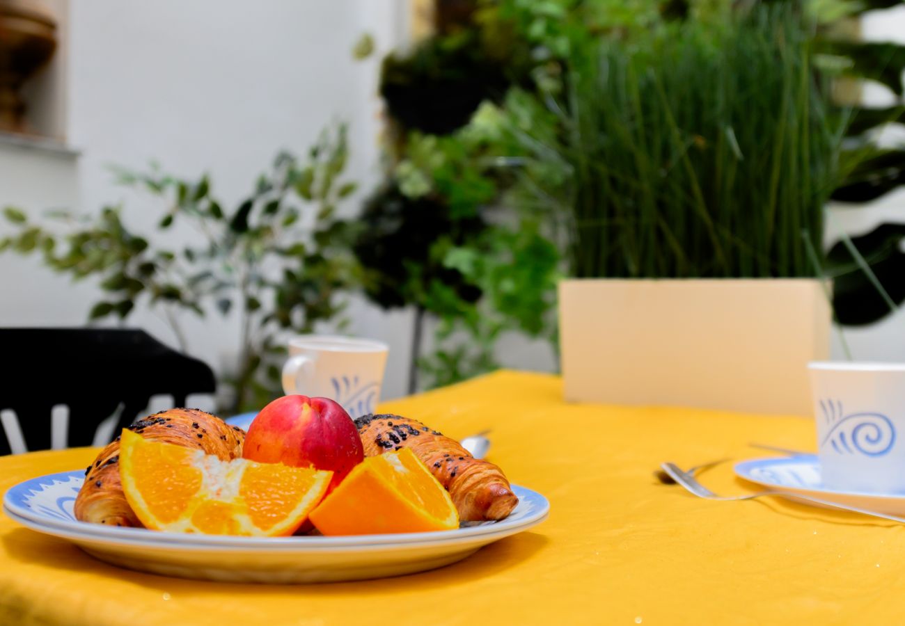 Apartamento em Madrid - M (REL100) Encantadora vivienda de dos dormitorios Apartamento em Madrid - M (REL100) Encantadora vivienda de dos dormitorios