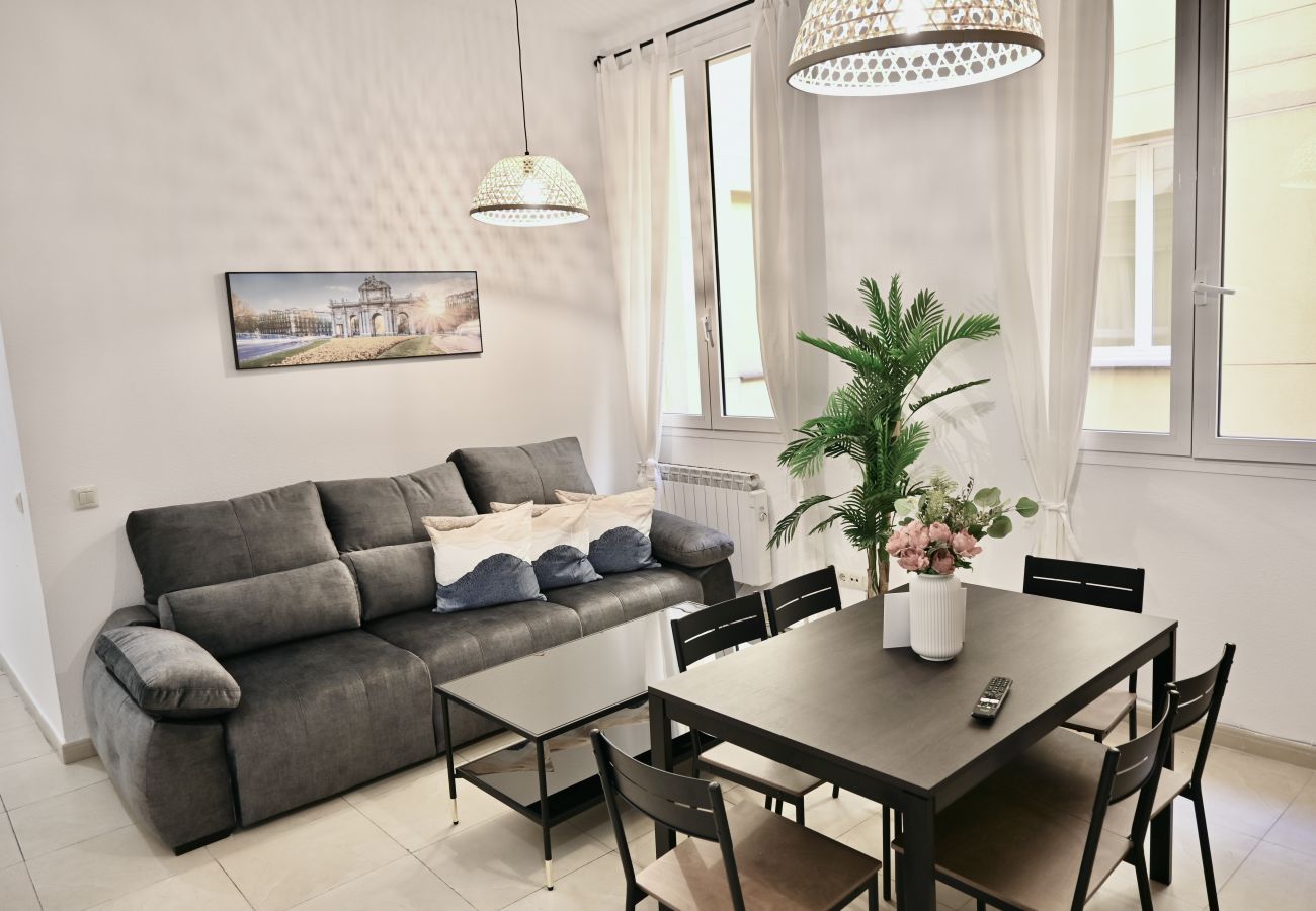 Apartamento em Madrid - M (DIN131A) Céntrico apartamento en la Calle Infan