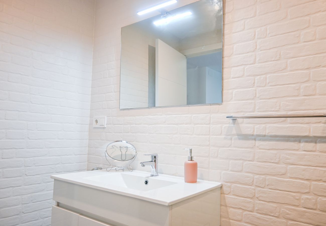 Apartamento em Madrid - M (SEN1692)Amplio Apartamento con Balcón en Calle  Apartamento em Madrid - M (SEN1692)Amplio Apartamento con Balcón en Calle