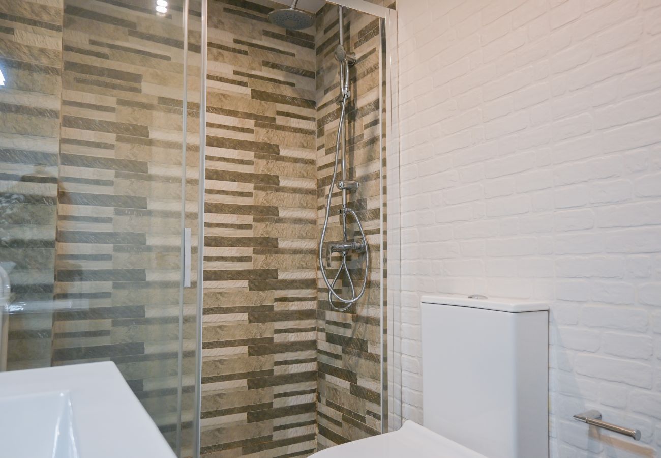 Apartamento em Madrid - M (SEN1692)Amplio Apartamento con Balcón en Calle  Apartamento em Madrid - M (SEN1692)Amplio Apartamento con Balcón en Calle