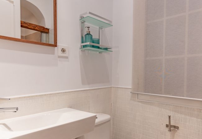 Apartamento em Madrid - M (SEN352)Elegante y luminoso piso en el corazón d Apartamento em Madrid - M (SEN352)Elegante y luminoso piso en el corazón d