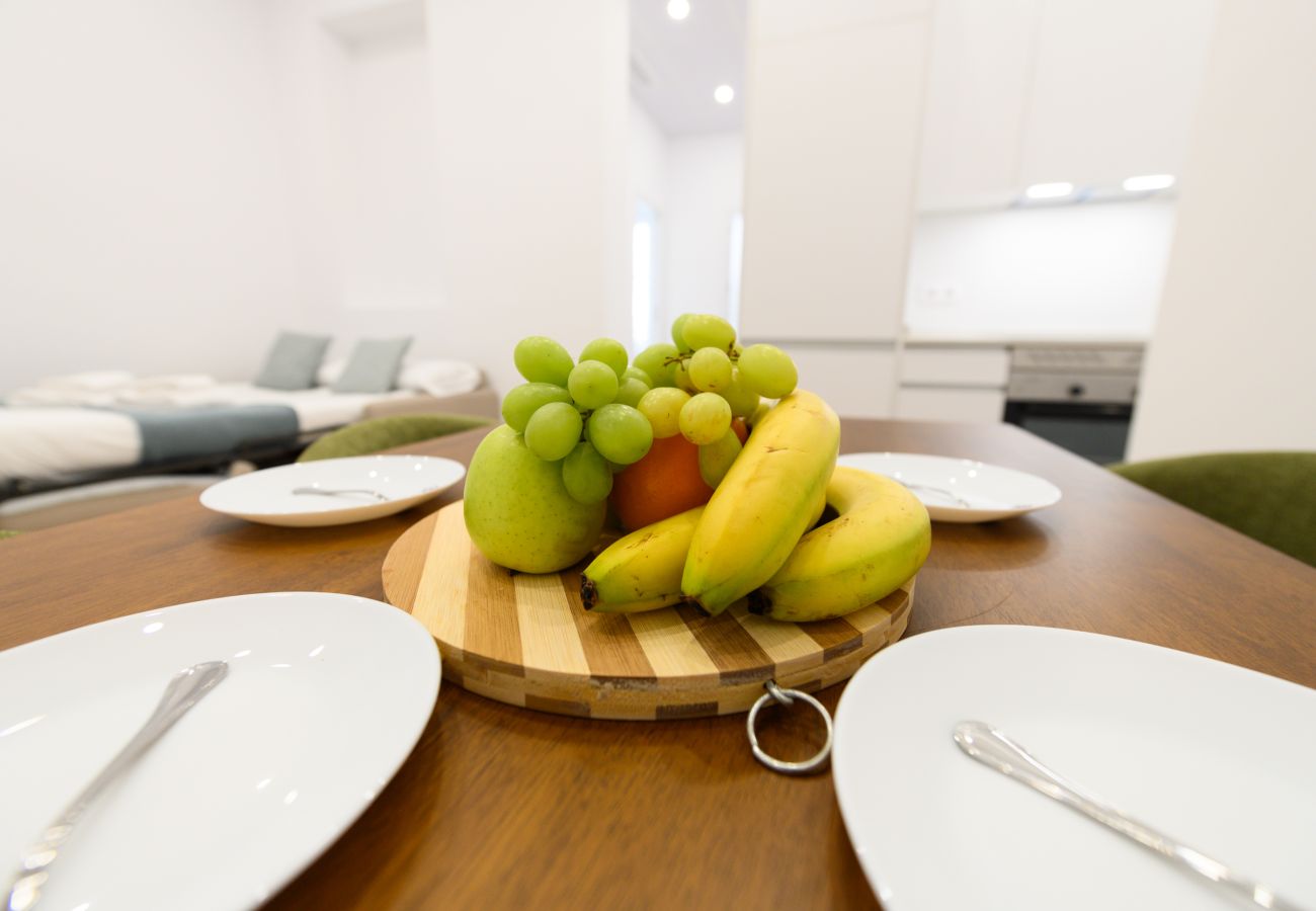 Apartamento em Madrid - M (SBE351C)Elegancia y Funcionalidad en San Bernar