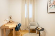 Apartamento em Madrid - M (PSM8)Ático con extraordinaria Terraza - Centro 